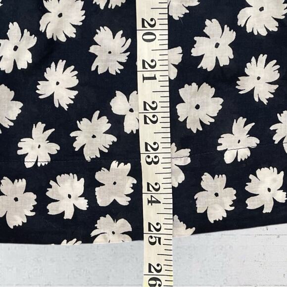 J. Crew Embroidered Ruffle Blouse Scattered Daisy Print Preppy Size Medium - Picture 10 of 10